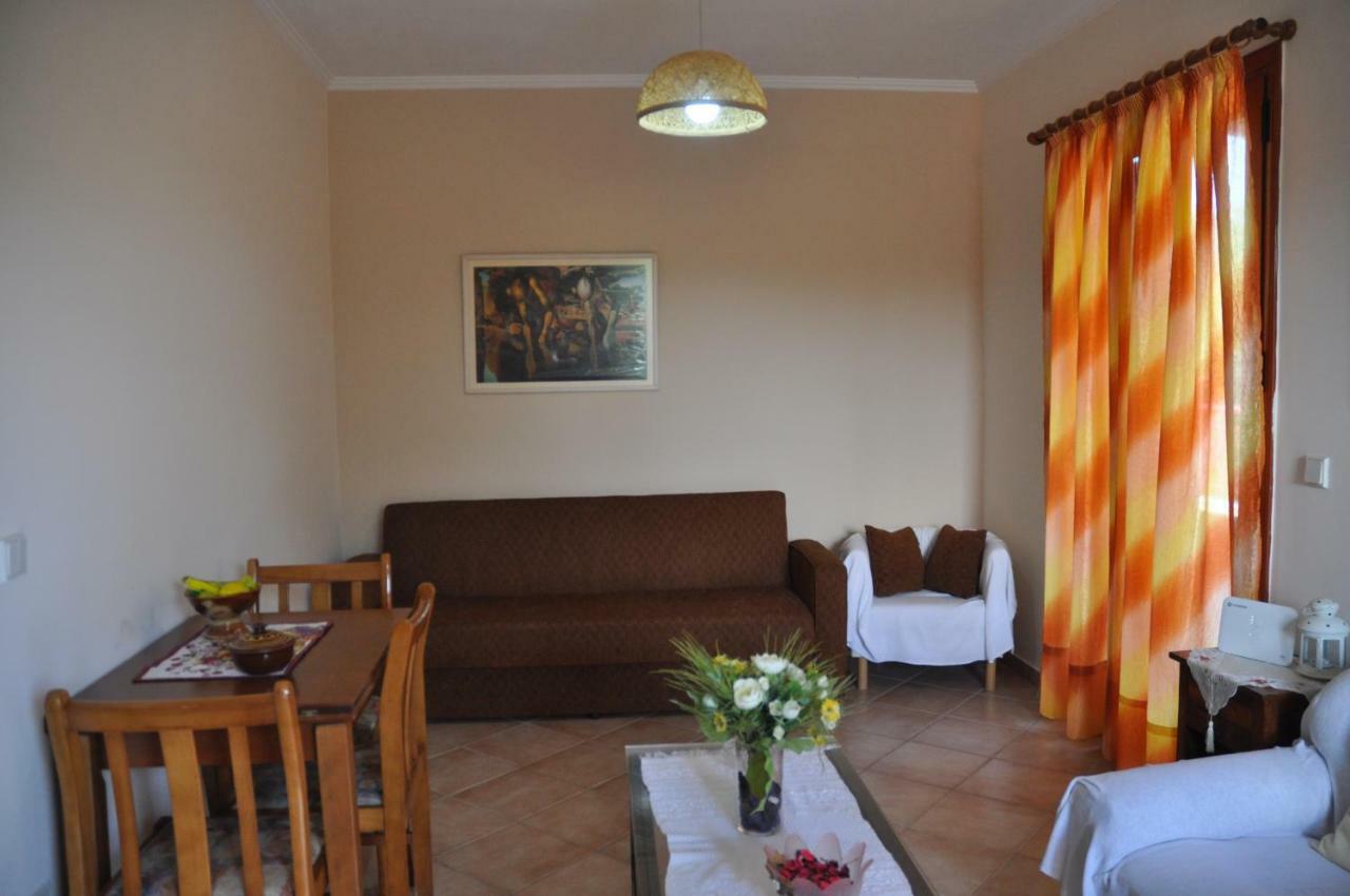 Areti'S Apartment Agios Georgios Pagon Eksteriør billede