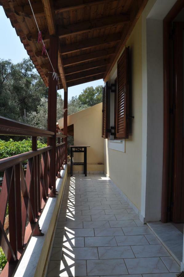 Areti'S Apartment Agios Georgios Pagon Eksteriør billede